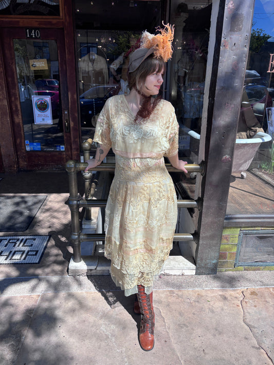 1910s Lord & Taylor New York Lace Dress